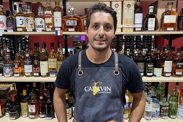 Joris, votre caviste CAVAVIN Lyon 6